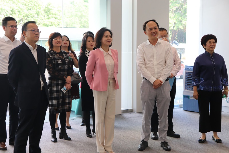 省工商联主席唐燕一行莅临汇宇制药调研 省工商联主席唐燕一行莅临汇宇制药调研