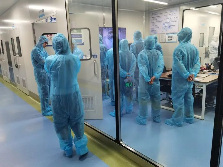 21家企业走进汇宇生产线,汇宇制药参观交流与战略合 作启动会圆满落幕 21家企业走进汇宇生产线,汇宇制药参观交流与战略合 作启动会圆满落幕