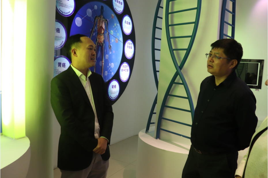 省医疗保障局局长吴琦率队到我司调研